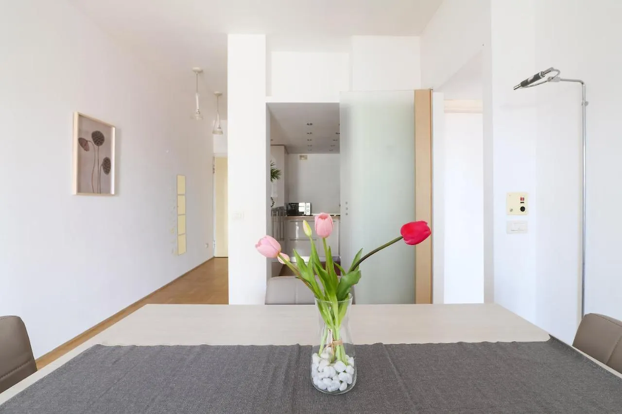 Primopiano - Carlone Apartment Milan